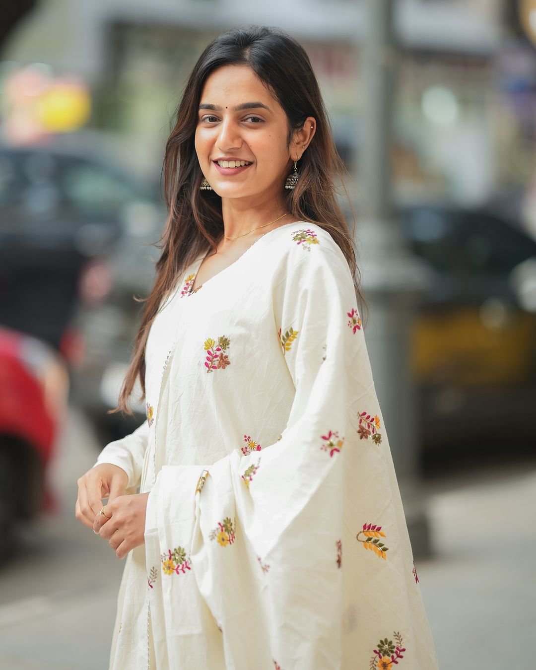 White Pure Cotton Handwork Suit Set